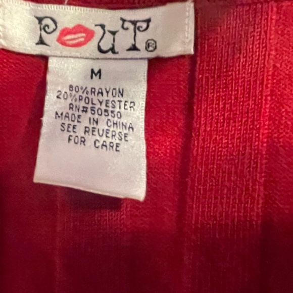 Pout Red Sweater, size M - Picture 4 of 4
